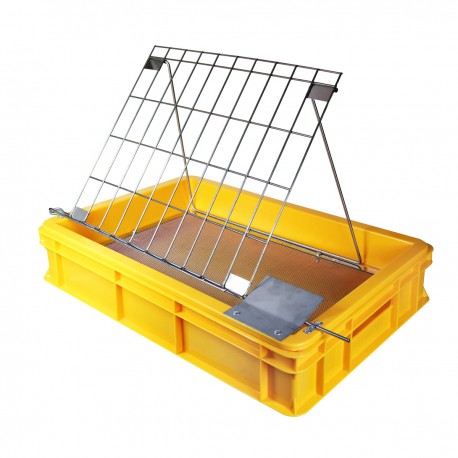 Plastic uncapping tray