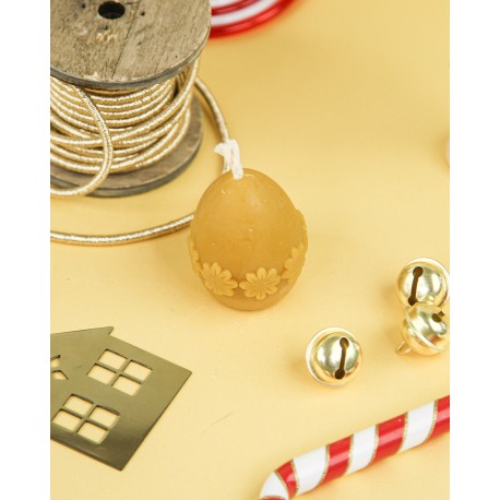 *Świeca jajko w kwiatki